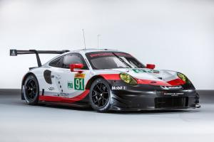 Porsche 911 RSR 2017 года